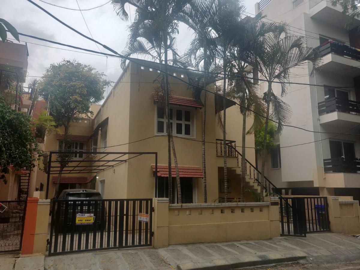 The Hood Hostel Bangalore Exteriör bild